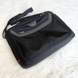 SwissGear Laptop Carrying Case Bag 15”
